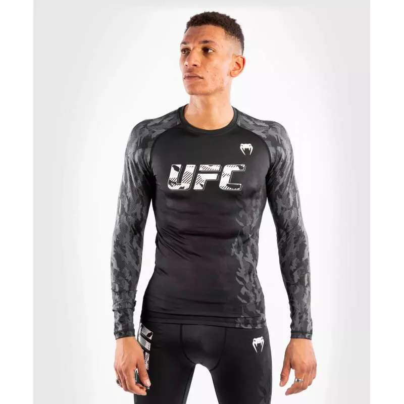 MMA Venum UFC rashguard (preta)