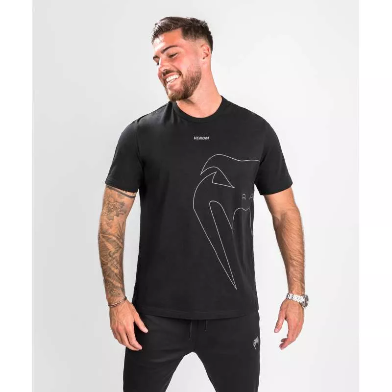 T-shirt Venum giant connect (preta)